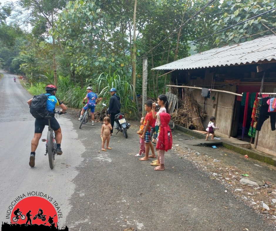 Biking Around Luang Prabang – 2 days 2